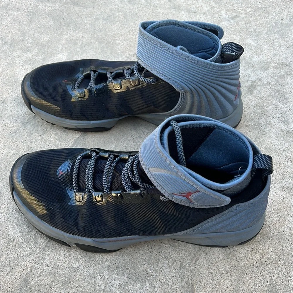 Nike Air Jordan Men's Dominate Pro 2 Sport Black Grey Sneakers Size 10